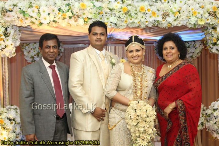 Gossip Lanka Hot Photos