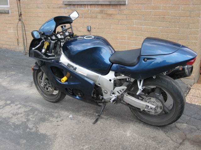 Gsxr 600 Srad