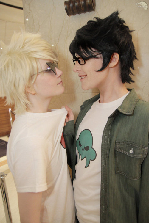 Homestuck Cosplayers Making Out