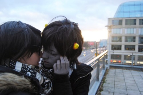 Homestuck Cosplayers Making Out