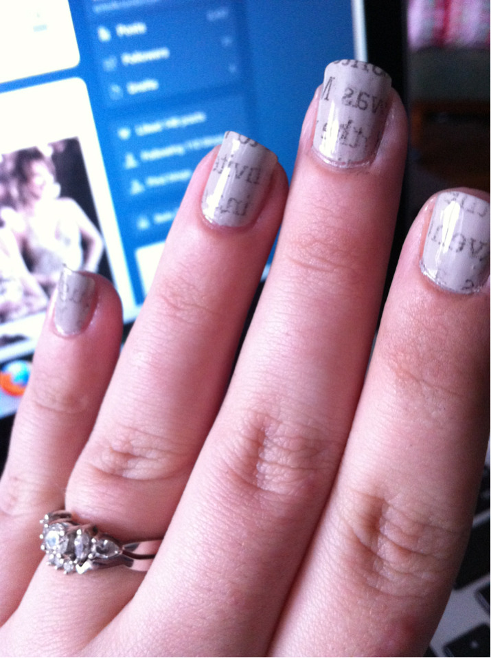 How To Do Newspaper Nails With Vodka