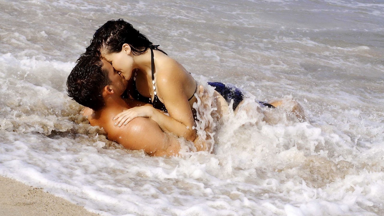 Images Of Love Couples In Rain