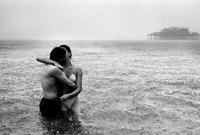 Images Of Lovers In Rain