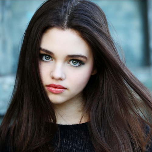 India Eisley And Olivia Hussey