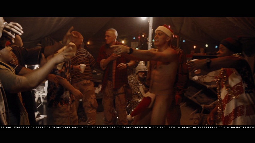 Jake Gyllenhaal Jarhead Santa