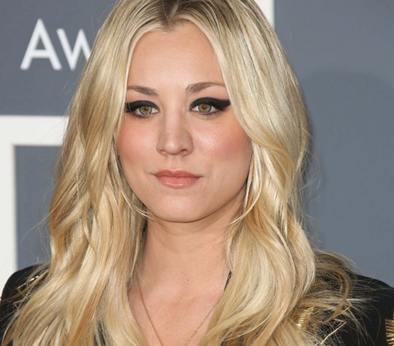 Kaley Cuoco Fat 2013