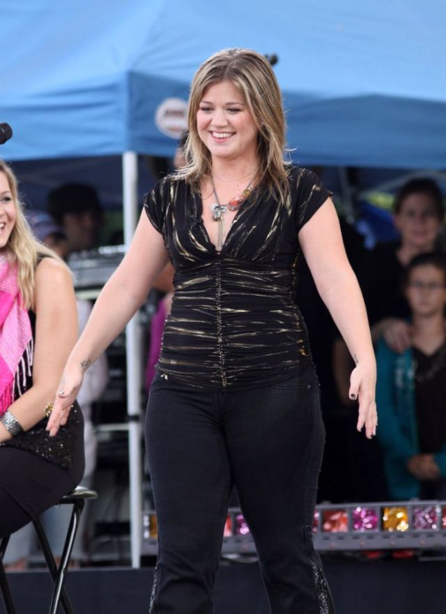 Kelly Clarkson Fat Pictures