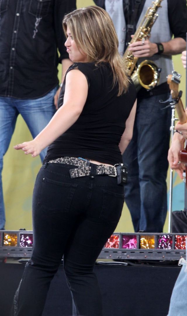 Kelly Clarkson Fat Pictures