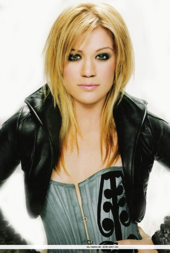 Kelly Clarkson Hair Blonde