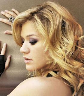 Kelly Clarkson Haircut 2012