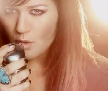 Kelly Clarkson Stronger Music Video