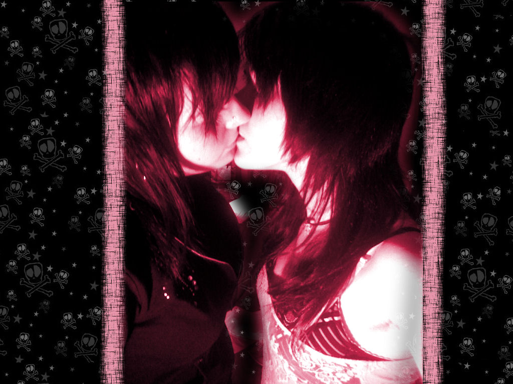 Kiss Love Wallpaper