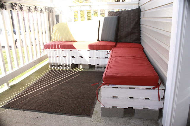 Lawn Furniture Made From Pallets