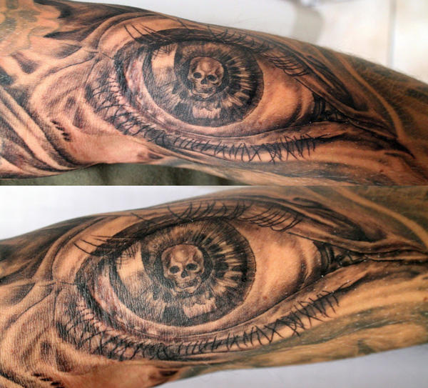 Mc Escher Eye Skull