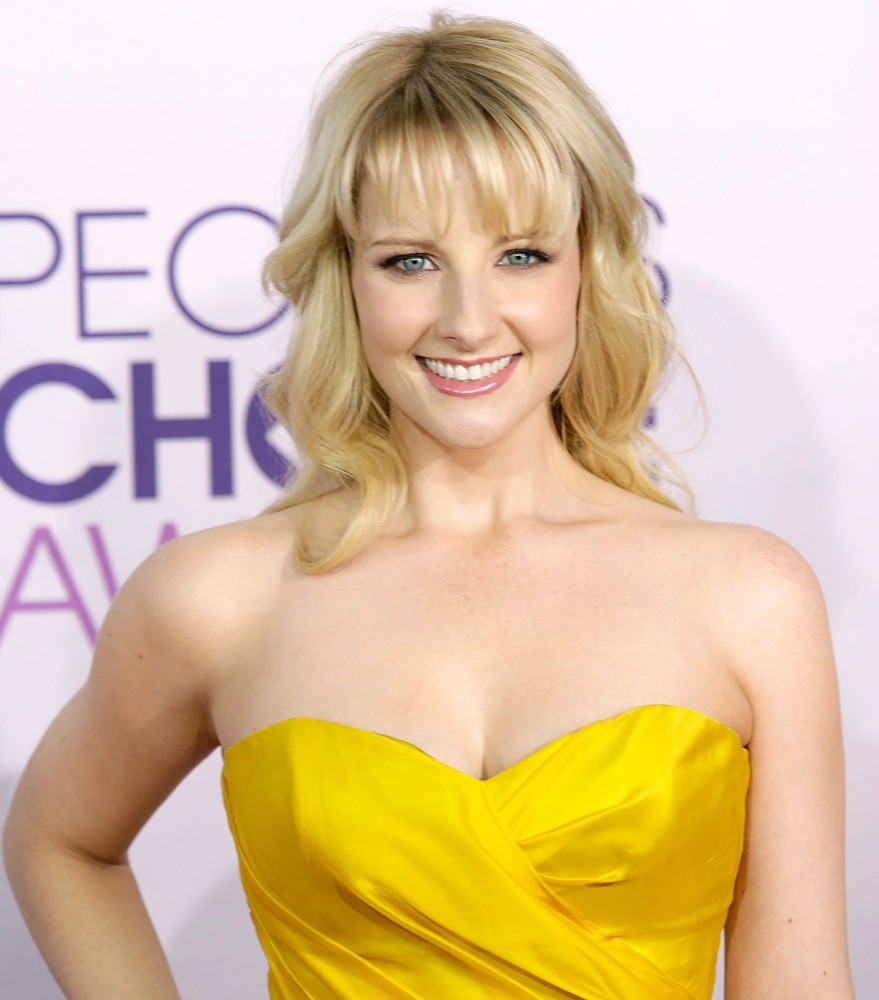 Melissa Rauch Bernadette Red Dress