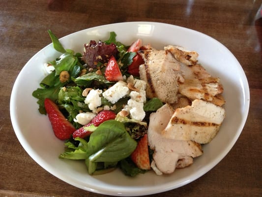 Mixed Greens Salad With Strawberries