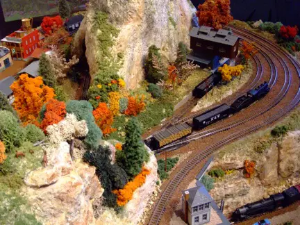 N Scale Model Trains Layouts