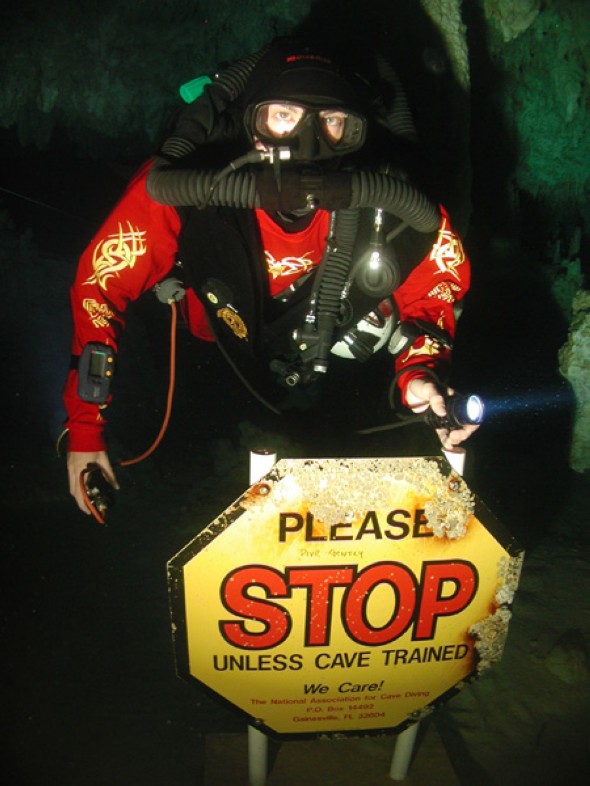 Nullarbor Plain Cave Diving Accident