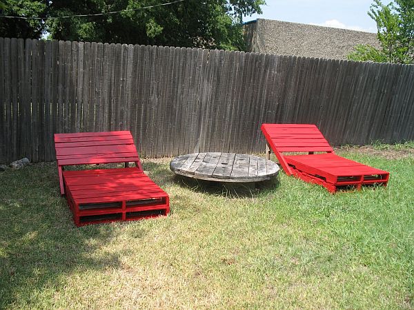 Outdoor Furniture Made From Pallets