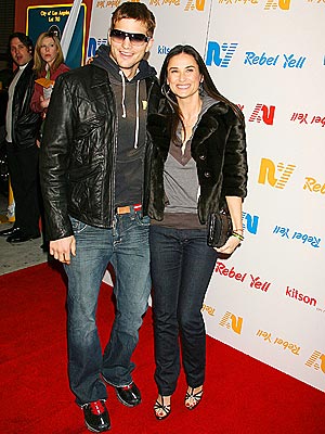 Pictures Of Demi Moore And Ashton Kutcher