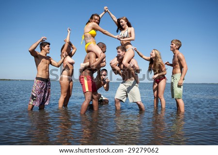 Pictures Of People Having Fun At The Beach