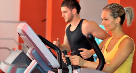 Pictures Of People Working Out In A Gym