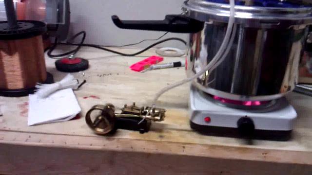 Pressure Cooker Steam Engine