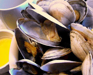 Pressure Cooker Steamed Clams