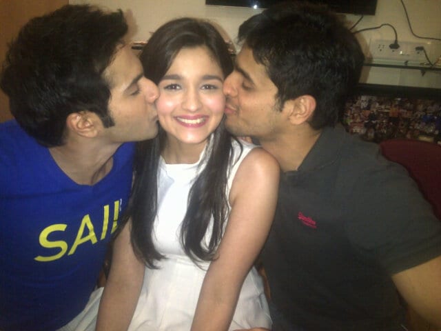 Siddharth Malhotra And Alia Bhatt Kiss In Student Of The Year