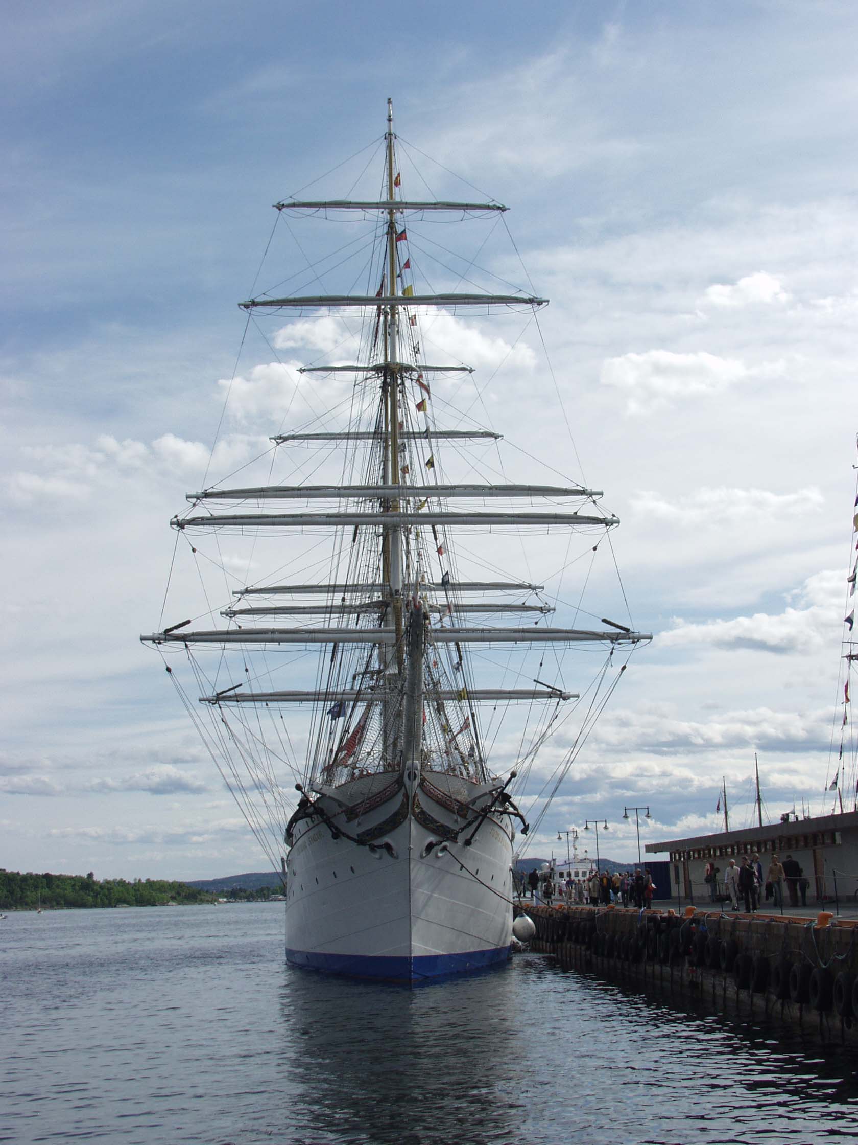 Statsraad Lehmkuhl