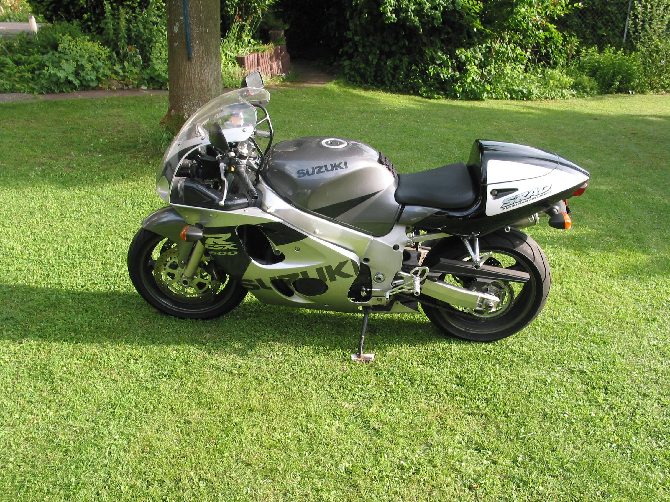 Suzuki Gsxr 600 Srad