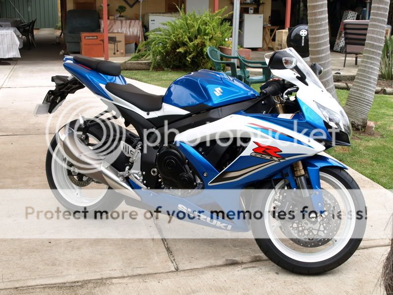 Suzuki Gsxr 750 K9