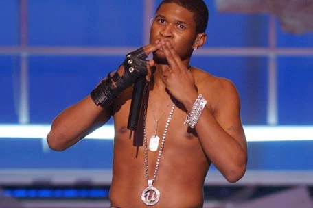 Usher Shirtless 2012