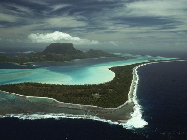 Where Is Bora Bora Island .. In Which Country