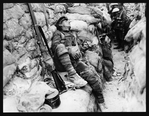 World War 1 Soldiers In Trenches